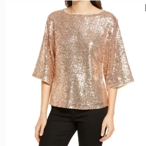 Chelsea28 Tops - NWT Chelsea 28 Sequin Gold Top Size Medium